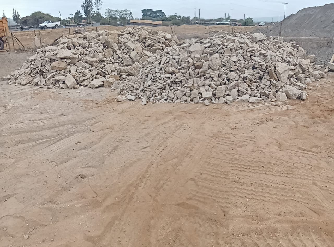 Hardcore volcanic rock stockpile